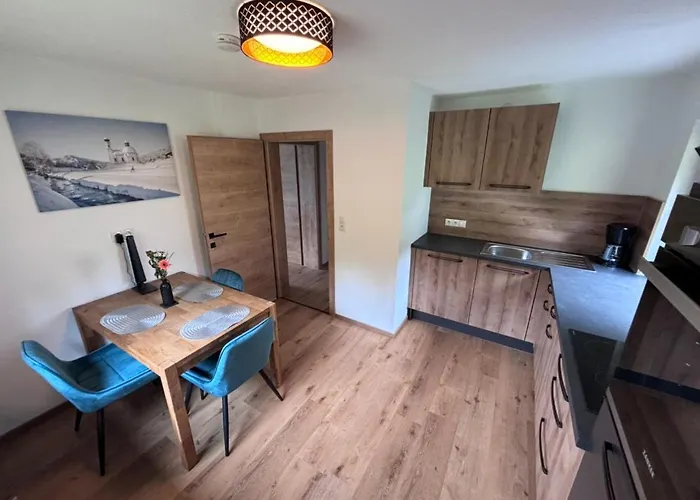 Haus Almrausch * Seefeld w Tirolu