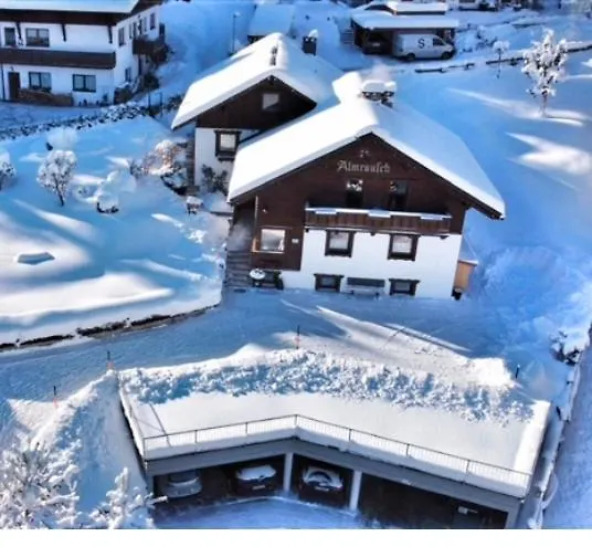 Haus Almrausch Seefeld w Tirolu